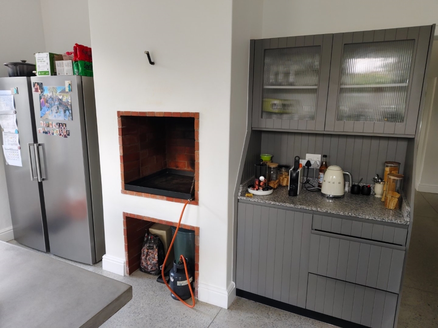 To Let 5 Bedroom Property for Rent in Dalsig Western Cape